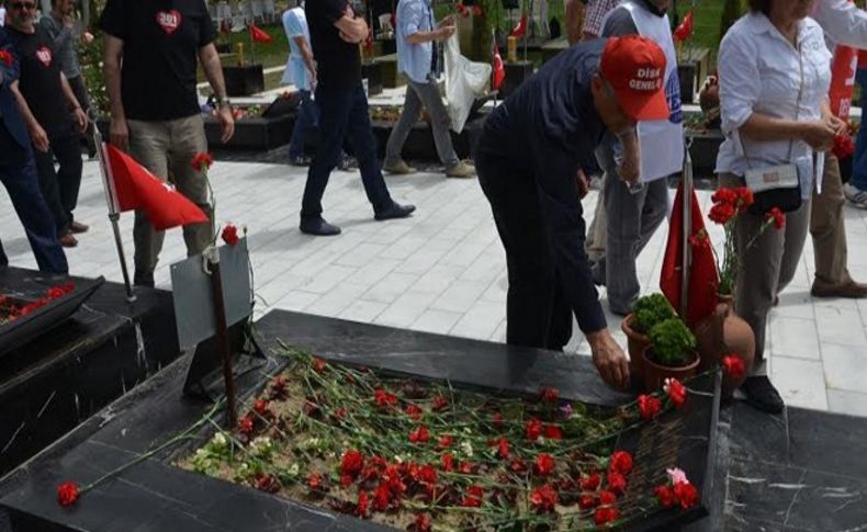 Babaya mektuplar Çam'ı ağlattı