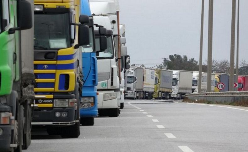 Kapıkule Sınır Kapısında 10 kilometre  TIR kuyruğu