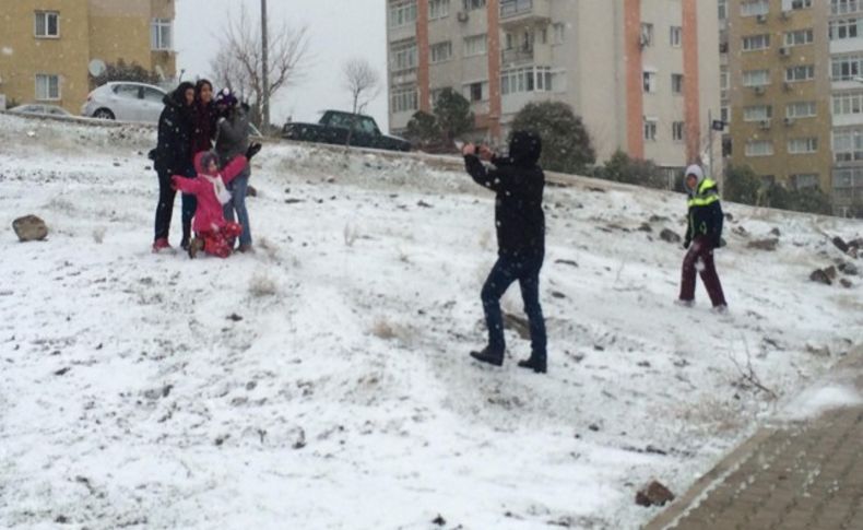 İzmir'e beyaz sürpriz