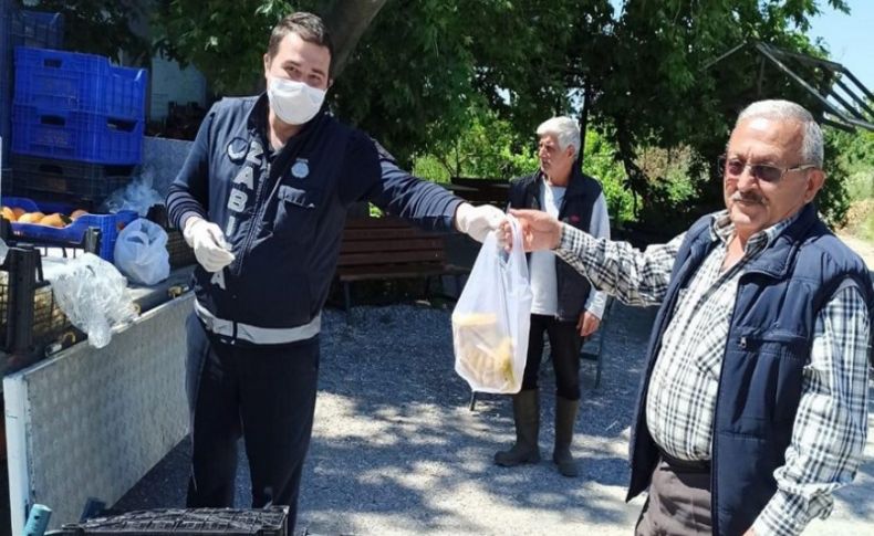 Karaburun Belediyesi’nin ‘Halk Manav’ı yollarda