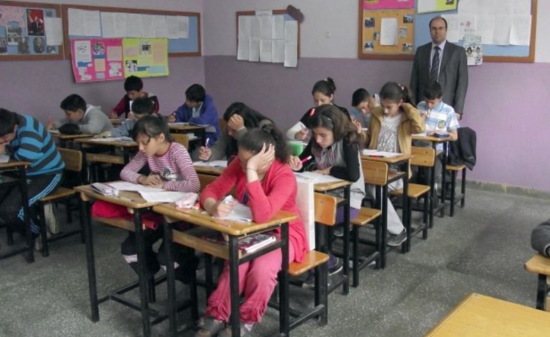 Karahallı'da 'Gençler Efendiler Efendisi (SAV)'ni Okuyor' yarışması düzenlendi
