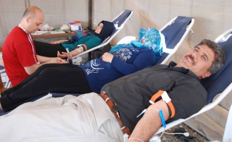 Karahüseyinli köyünde şenlik ve kan bağışı bir arada yapıldı