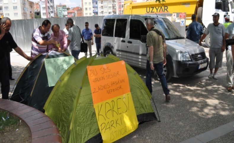 Karesi Gezi Parkı için çadır kurup imza kampanyası başlattılar