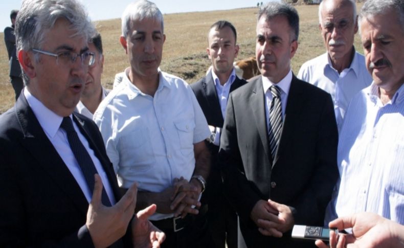 Kars Valisi Tepe, örnek köy yolu projesini yerinde inceledi