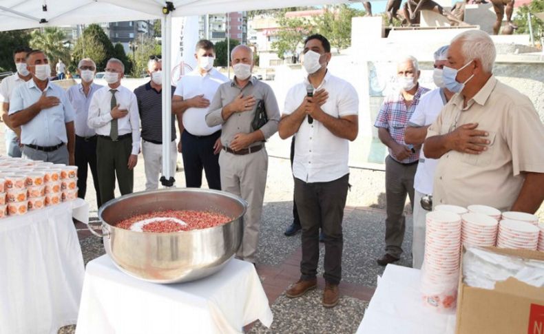 Karşıyaka’da aşure bereketi