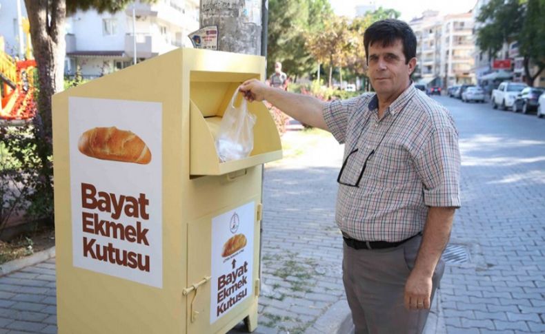 Karşıyaka’da bayat ekmekler toplanıyor