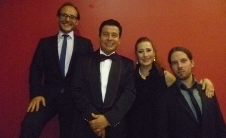 Karşıyaka Belediyesi Opera ve Tiyatro sahnesi  Nisan ayında yine dopdolu