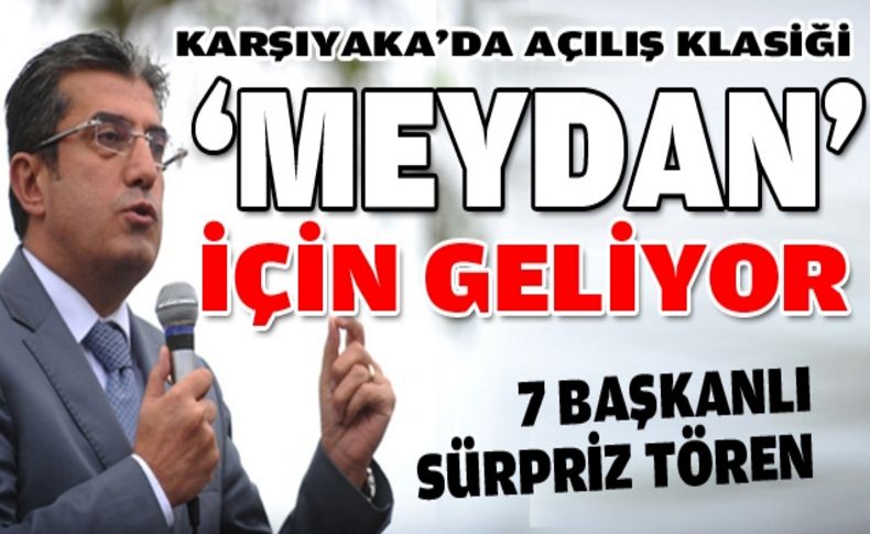 Karşıyaka'da 1 meydan 2 tören!