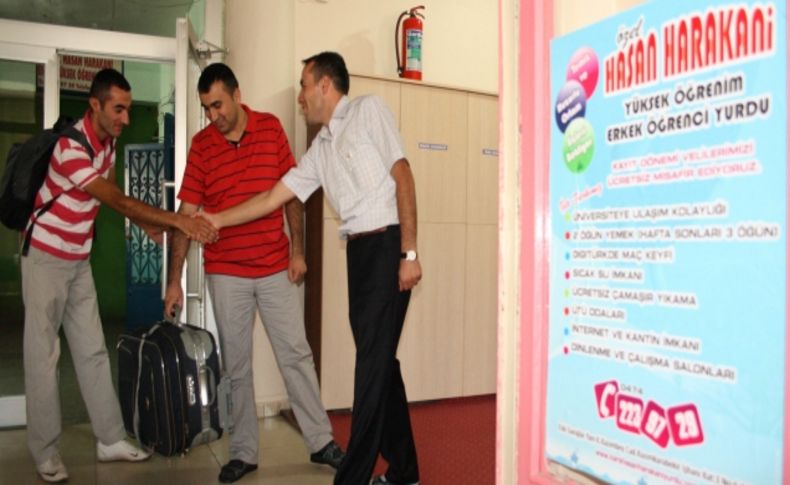 Kars'ta üniversite kayıtları ile ekonomide canlılık da başladı
