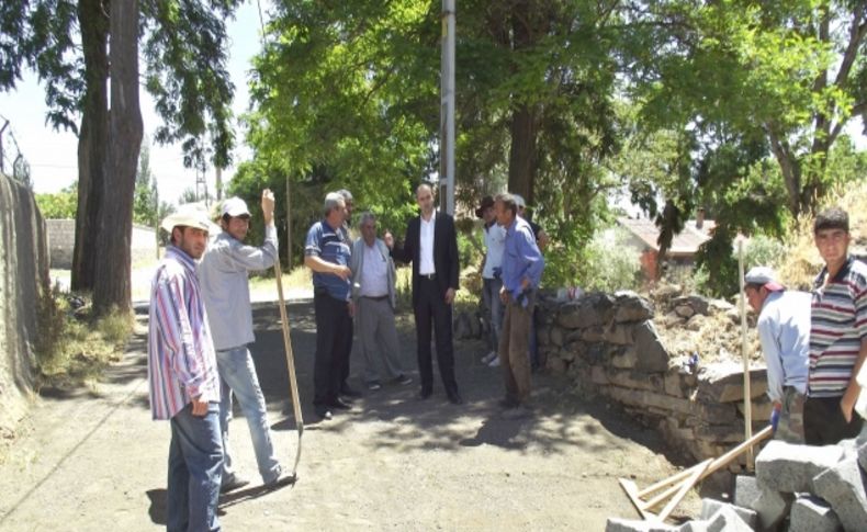 Kaymakam Özbey köylerdeki çalışmaları yerinde inceledi