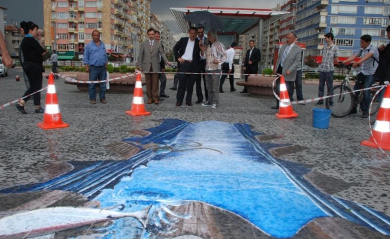 Kayseri'de kaldırımlar üç boyutlu resimlerle süsleniyor