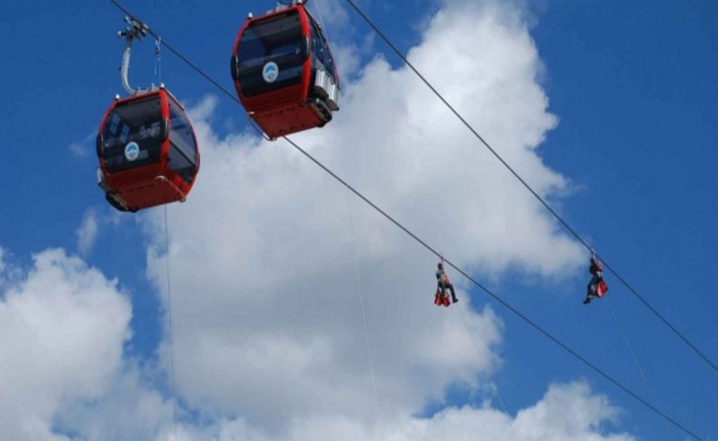 Kayseri'de teleferikten kurtarma tatbikatı gerçeğini aratmadı