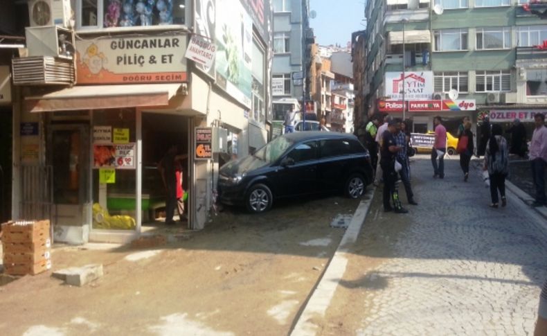 Kaza yapan doktor aracını bırakıp 'Benim hastam var' diyerek hastaneye gitti