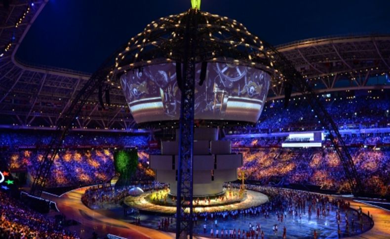 Kazan'da düzenlenen Universiade görkemli gösteri ile sona erdi
