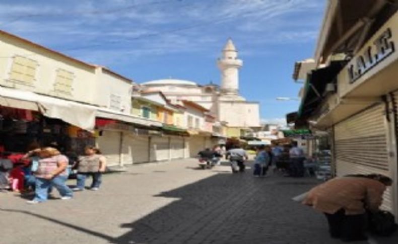 İZKO'dan Somalı madenciler anısına