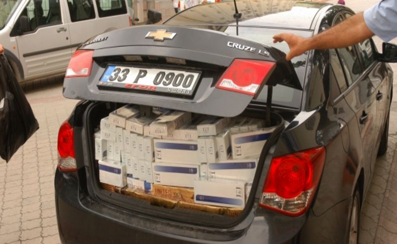 Kendilerine aile süsü veren kaçakçılar polisi atlatamadı