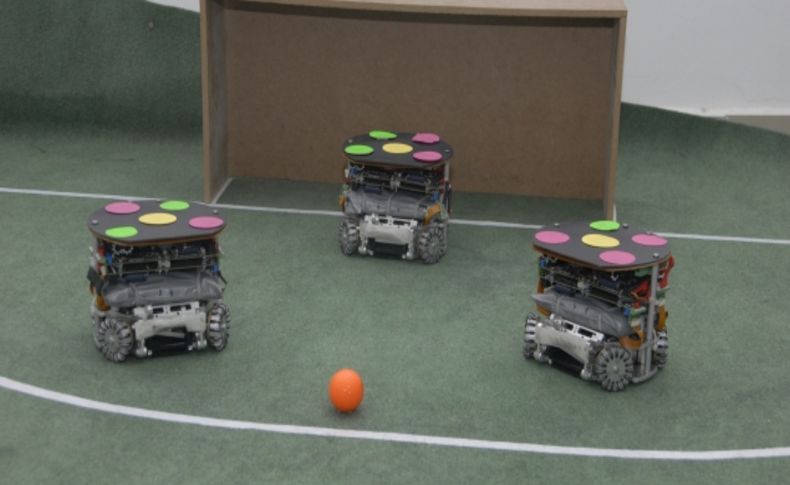 Kıbrıs ambargosunu robot futbolcular deldi (Özel)