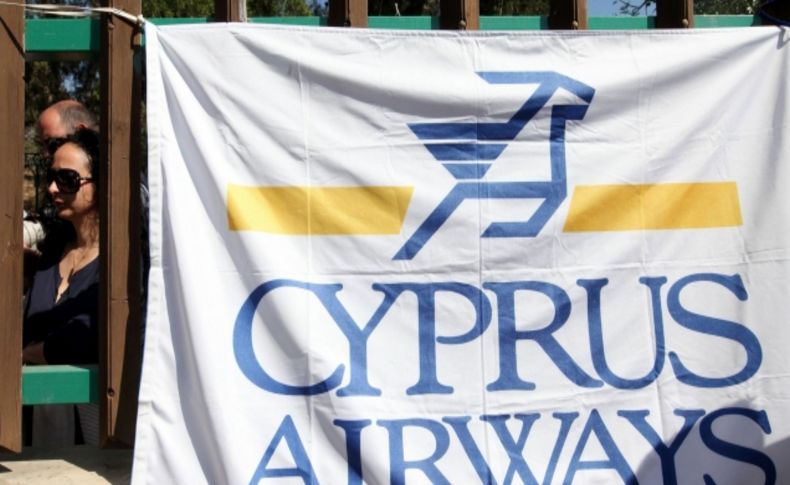 Kıbrıs Rum Havayolu çalışanlarının tazminatsız işten çıkartılmaları tepki çekti