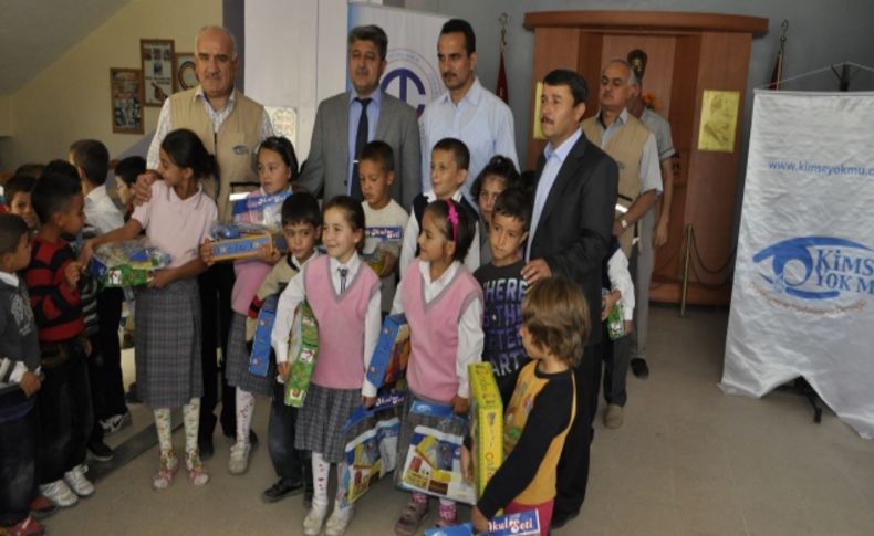 Kimse Yok Mu ve TÜMÇADER öğrenciler için bir araya geldi