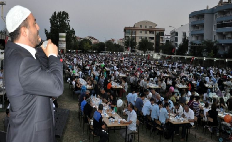Kırklareli’de her gün 6 bin kişi birarada iftar açıyor