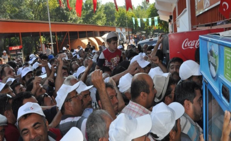 Kırkpınar'da güreş sevgisi izdiham yaşattı