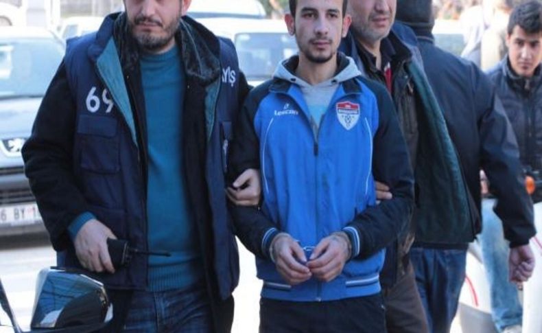 Kişi Cezaevinde Geçirmek Için Hirsizlik Yapmiş