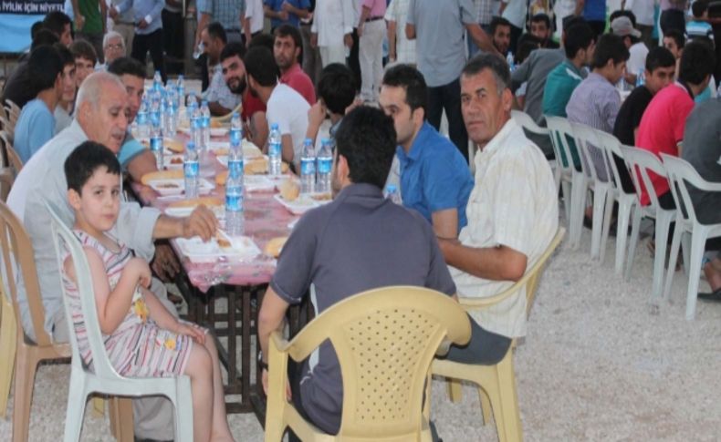 Kızıltepe Kaymakamlığı iftar çadırından günde bin kişi iftar yapacak