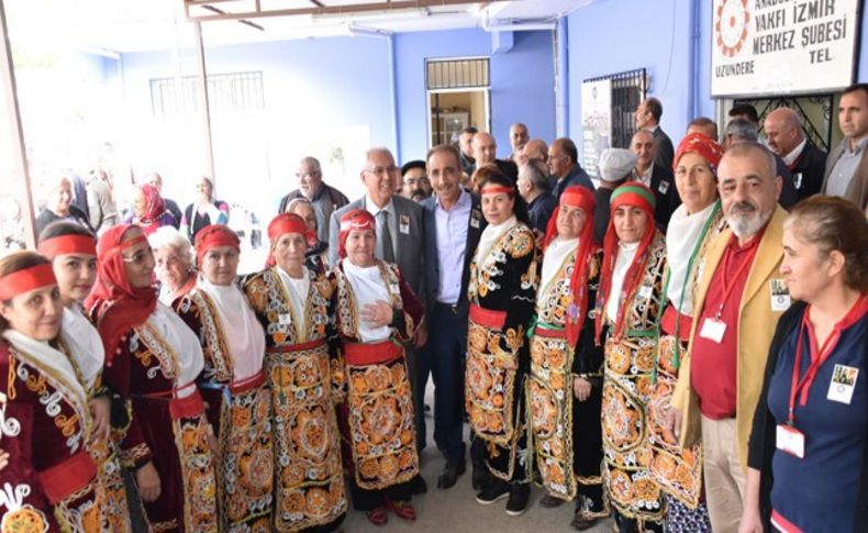 Karabağlar'da aşure etkinliği