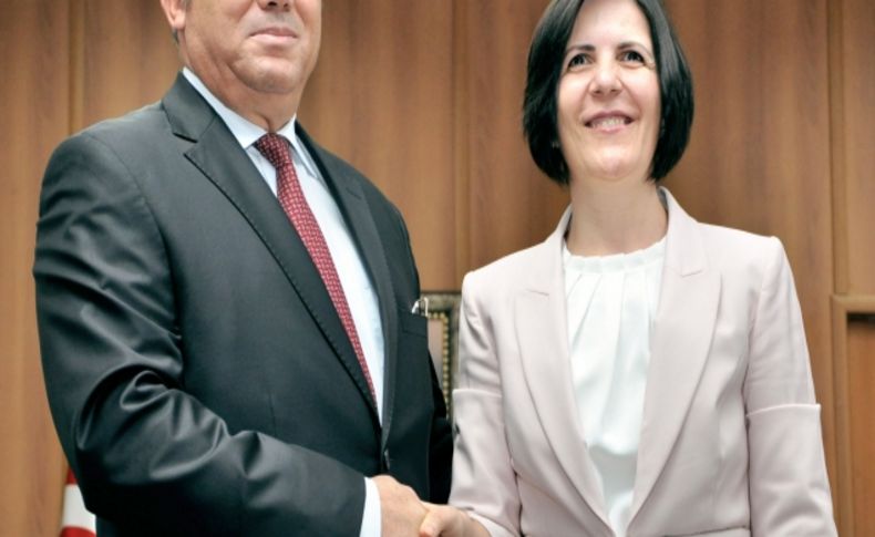 KKTC'de yeni Başbakan Yorgancıoğlu, görevi devraldı