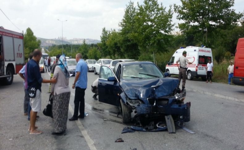 Kocaeli'nde trafik kazası: 2’si çocuk, 5 yaralı