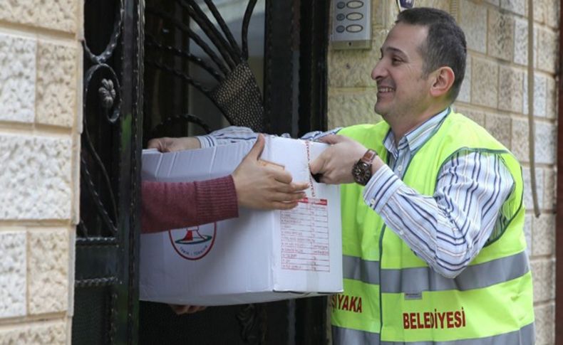 Karşıyaka Belediyesi’nden 4 bin aileye yardım eli