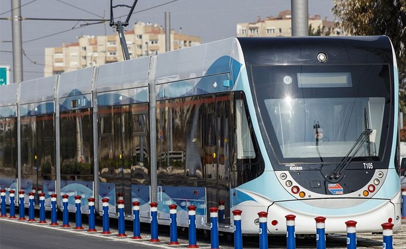 Konak Tramvay hattına elektrik veriliyor