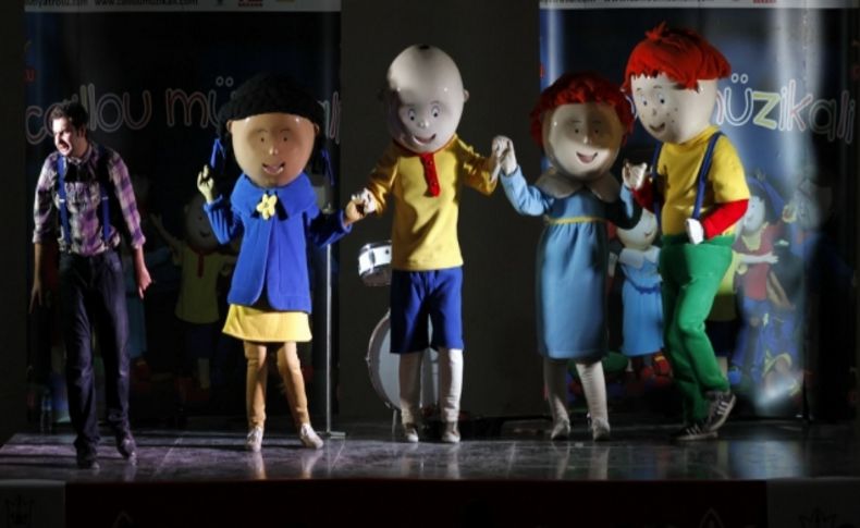 Konak Belediye Başkanı Dr. Hakan Tartan, çocukların heyecanla beklediği Caillou Müzikalini İzmir’e getirdi