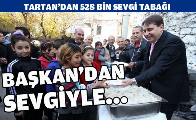 Konak Belediyesi'nin ikram araçları dur durak demeden çalışıyor