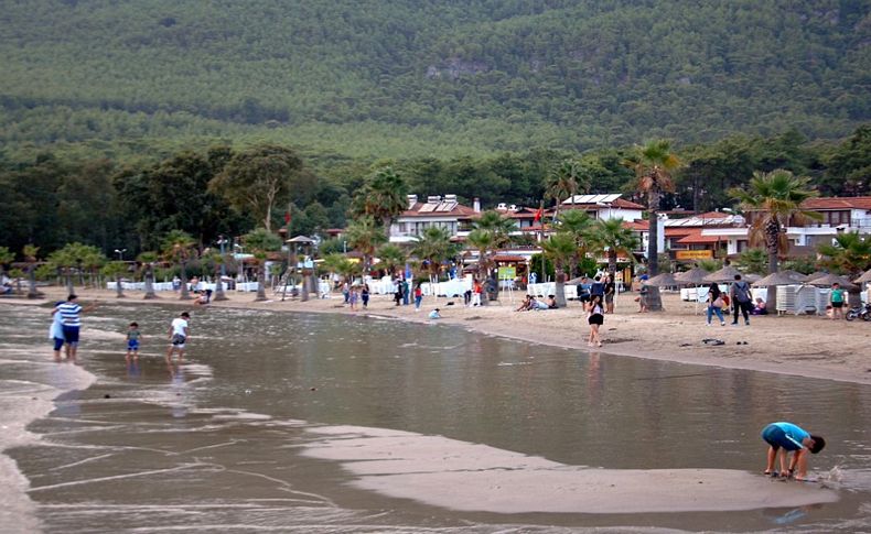 Korkutan görüntü; Deniz 20 metre çekildi