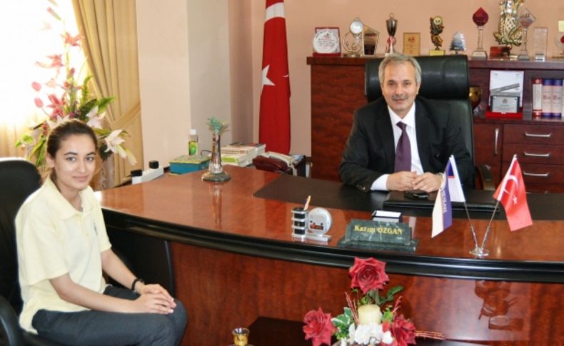 Kozan Belediyesi ve Genç K-2060’tan Türkçülük Günü etkinliği