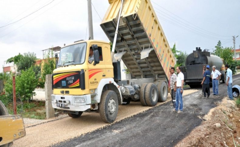 Kozan’da asfalt çalışmaları sürüyor