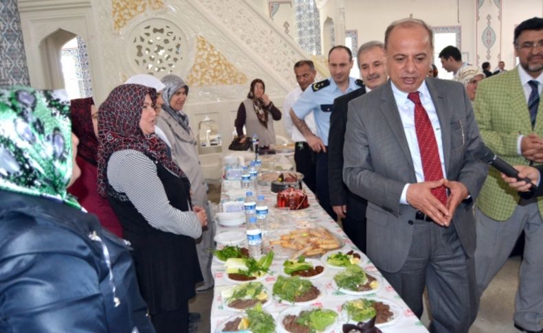 Kozan'da yapımı devam eden 5 bin kişilik cami yararına kermes