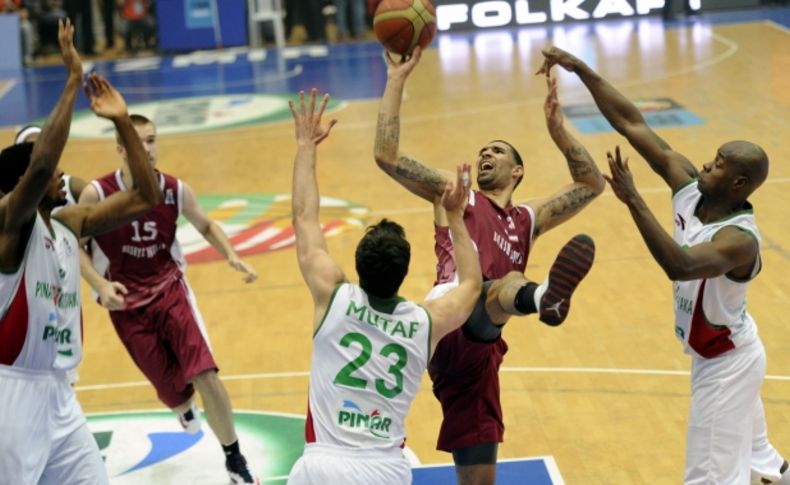 Krasnye Krylia, Pınar Karşıyaka'yı 77-76 yenerek kupaya uzandı