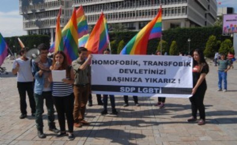 İzmir'de LGBTİ'den sert tepki