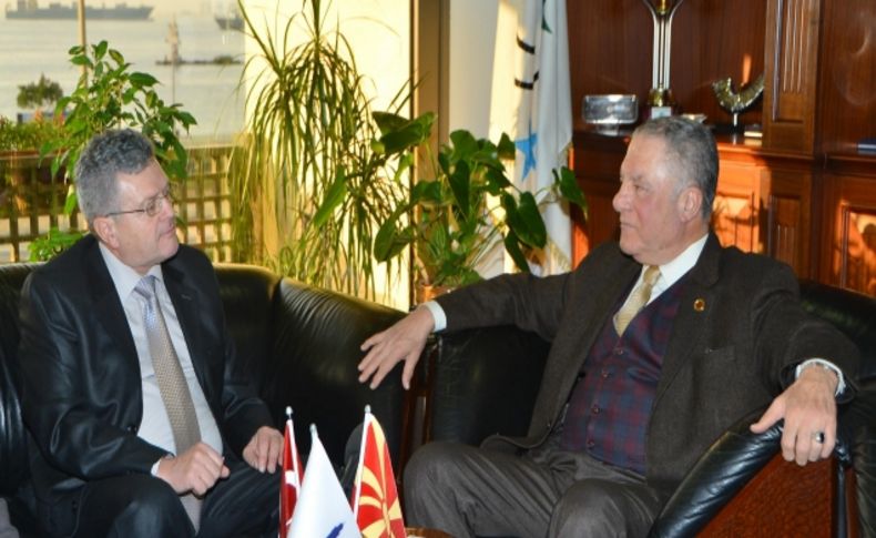 Makedonya SDP Başkanı Büyükşehir’i ziyaret etti