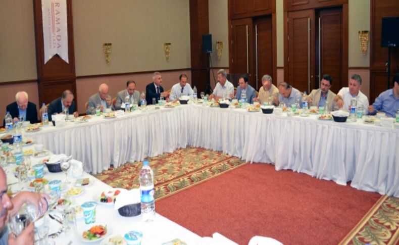 Malatya'da kanaat önderleri 'hoşgörü sofrası'nda kardeşlik mesajı verdi