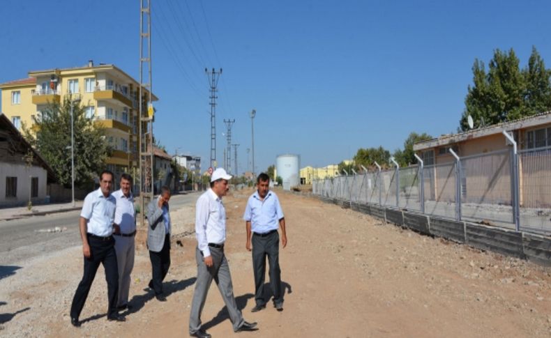 Malatya'da yol çalışmaları aralıksız sürüyor