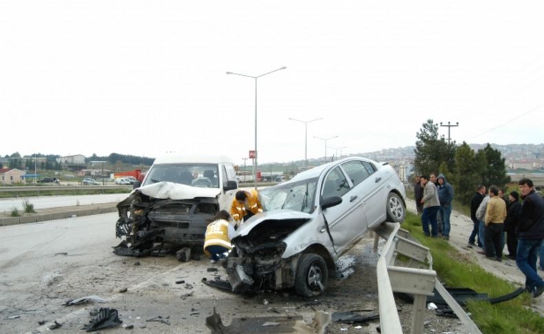 Malkara'da trafik kazası: 1 ölü, 2 yaralı