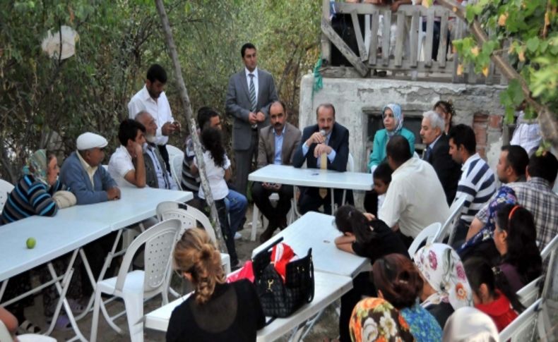 Mamak Belediye Başkanı Akgül mahalle ziyaretlerine devam ediyor