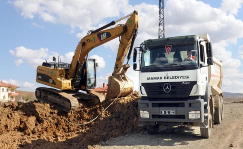 Mamak’a 5 ayda 5 kilometre yol yapıldı