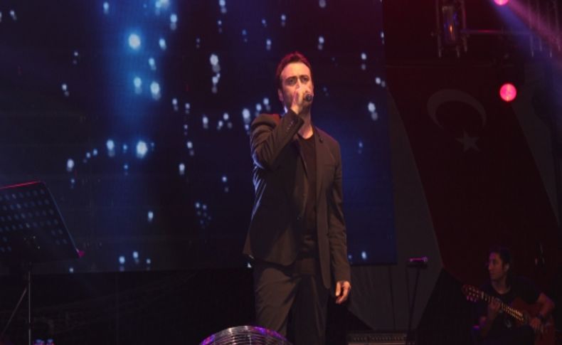 Manavgat Barış Suyu Festivali'nin ikinci gününde Kutsi ve Gülşen sahne aldı