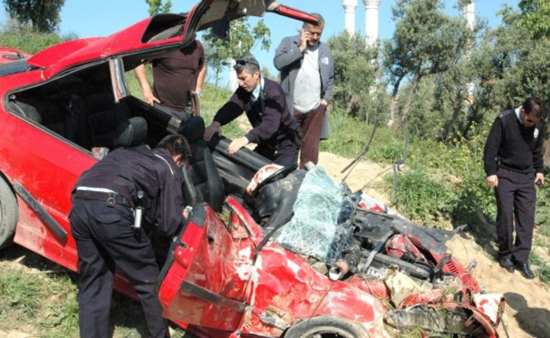 Manavgat'ta trafik kazası: 1 ölü, 1 yaralı