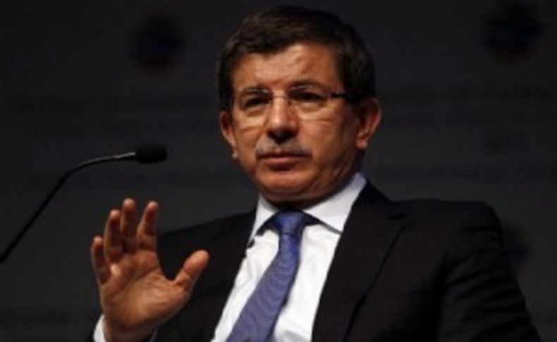 Davutoğlu Hürriyet'in olay Mursi manşetine sert çıktı