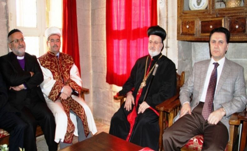 Mardin'de taşın ve inancın kardeşliği cami ve kiliseye yansıyor
